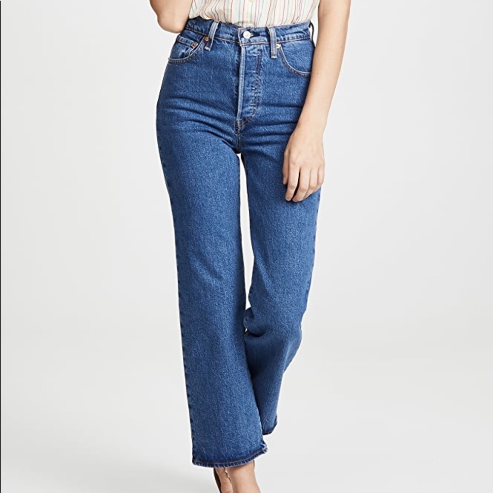 Levi’s Ribcage jeans in Georgie